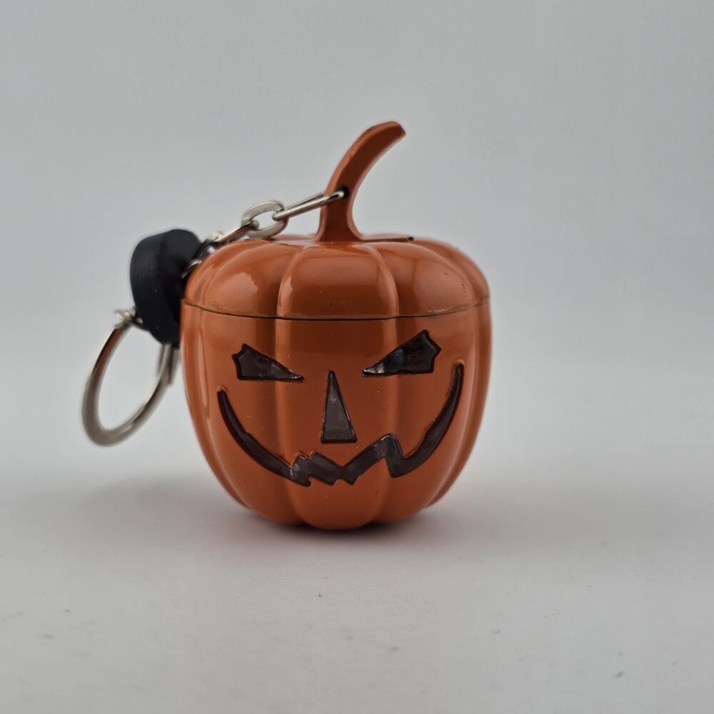Halloween Pumpkin Jack O Lantern Keychain Lighter Orange Butane Novelty Working